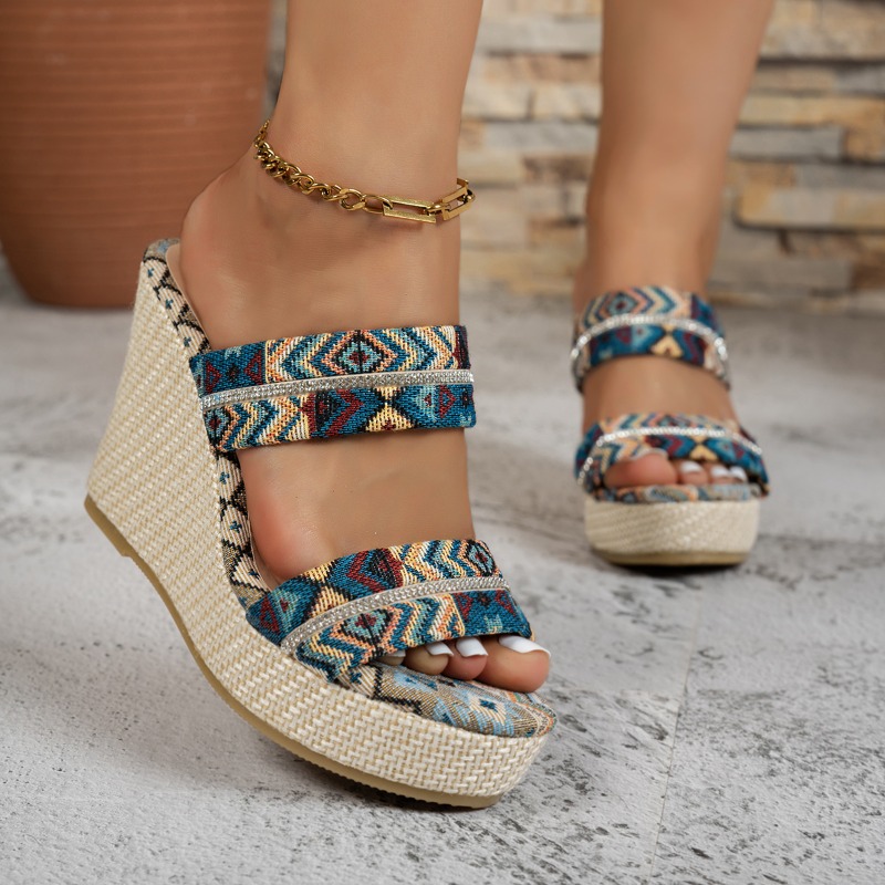 2026년 여름 신상 트렌드 기하학 무늬 여성 샌들 레 - Ethnic Fashion Trends 2026 리뷰 및 가격